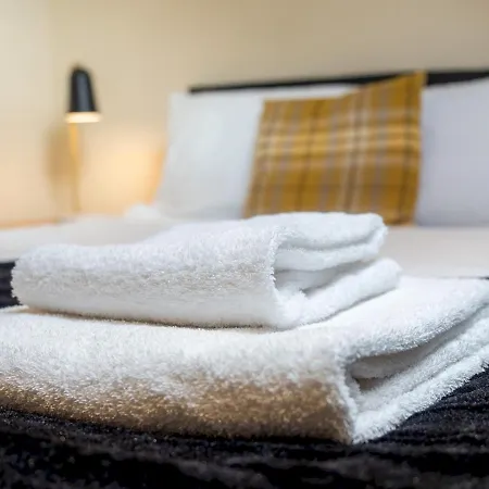 Pass The Keys Newly Renovated 2 Bedroom Town Centre Lägenhet Ulverston