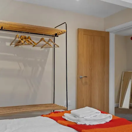 Lägenhet Pass The Keys Newly Renovated 2 Bedroom Town Centre Ulverston