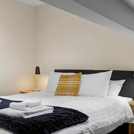 Pass The Keys Newly Renovated 2 Bedroom Town Centre Apartament Ulverston
